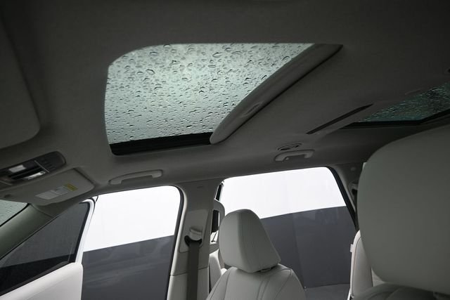 Used 2026 Creamy White Pearl Hyundai Limited image 9