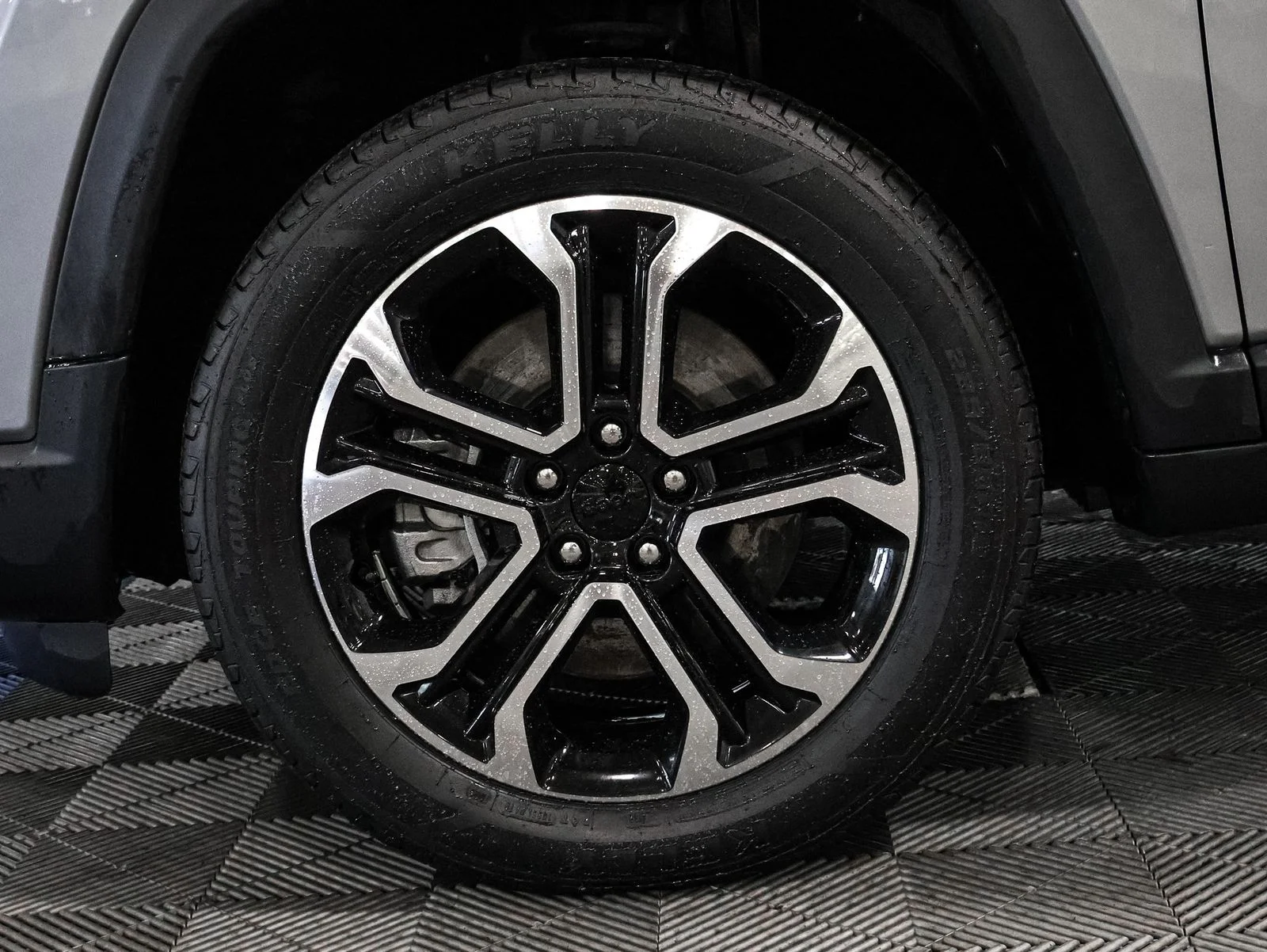 Certified Used 2023 Silver Jeep Limited image 19