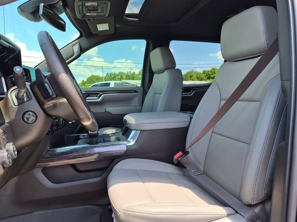 2026 Chevrolet Silverado 1500 LTZ - Photo 15
