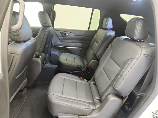 2027 Chevrolet Traverse LT - Photo 18