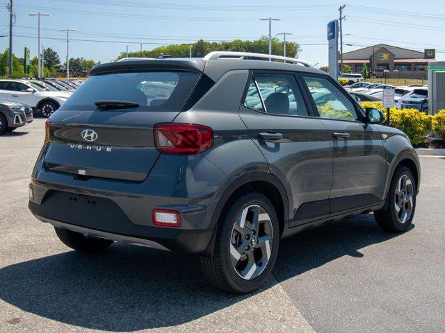 2026 Hyundai Venue SEL - Photo 13