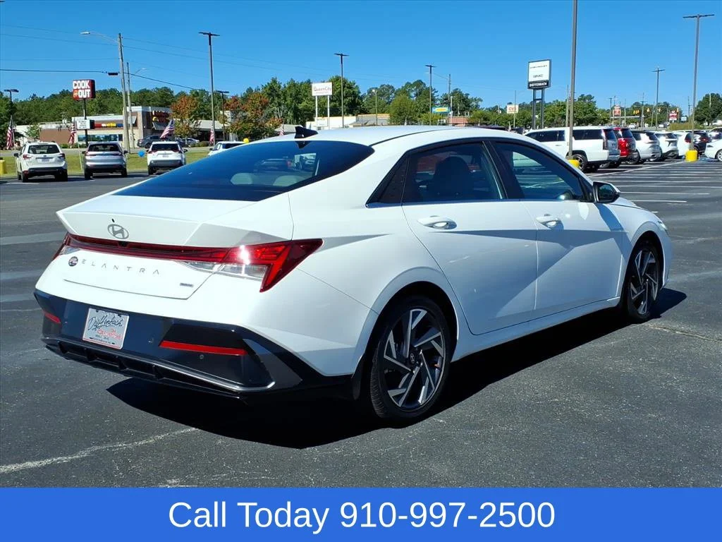 Used 2024 White Hyundai Limited image 5