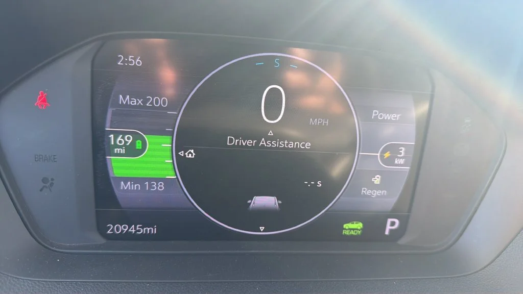 Used 2023 White Chevrolet LT image 14