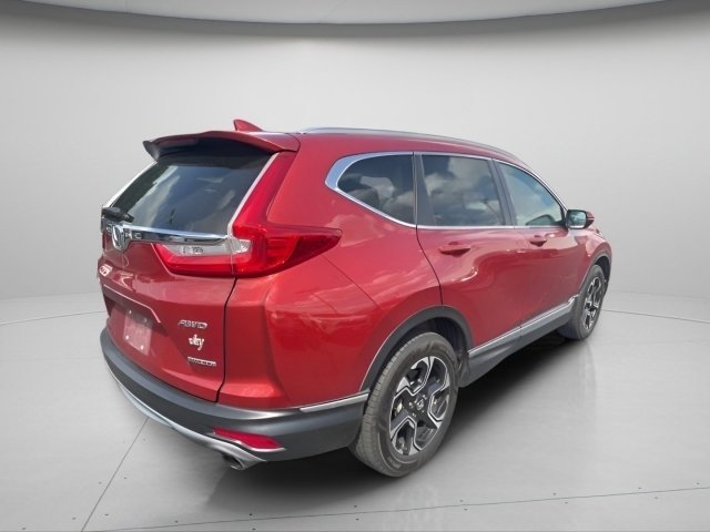 Used 2017 Basque Red Pearl II Honda Touring image 9