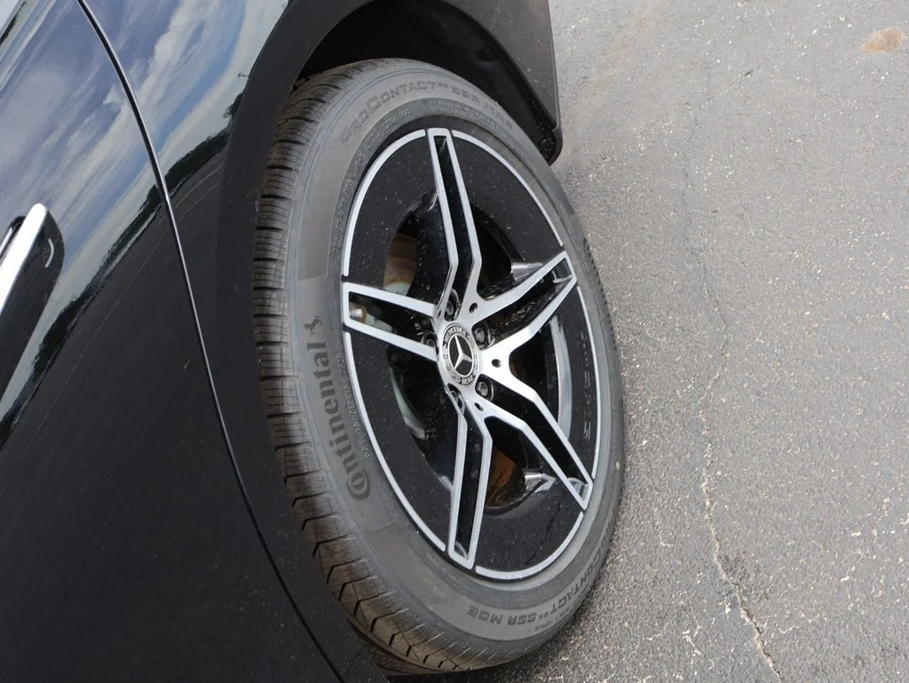 New 2026 Obsidian Black Metallic Mercedes-Benz E 350 image 41