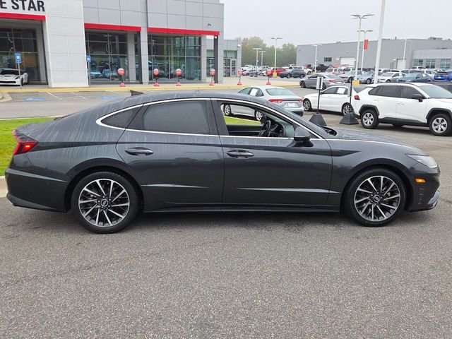 Used 2022 Gray Hyundai Limited image 14