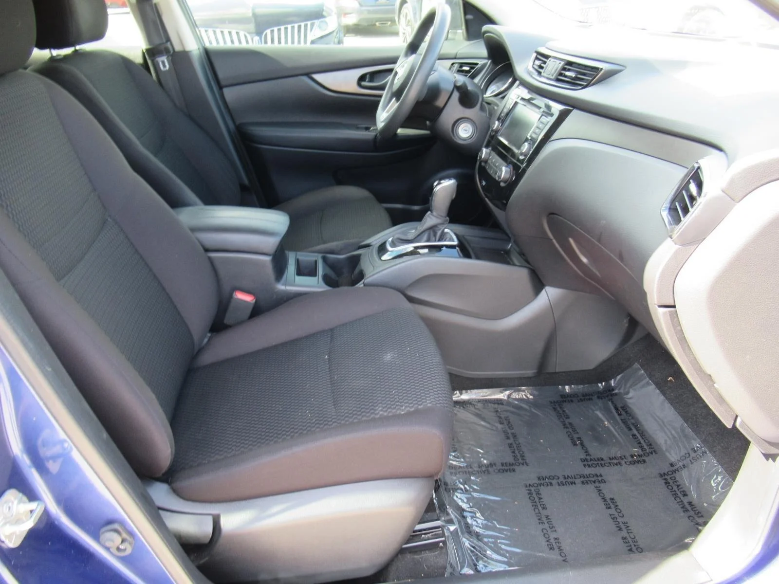 Used 2020 Caspian Blue Nissan S image 10