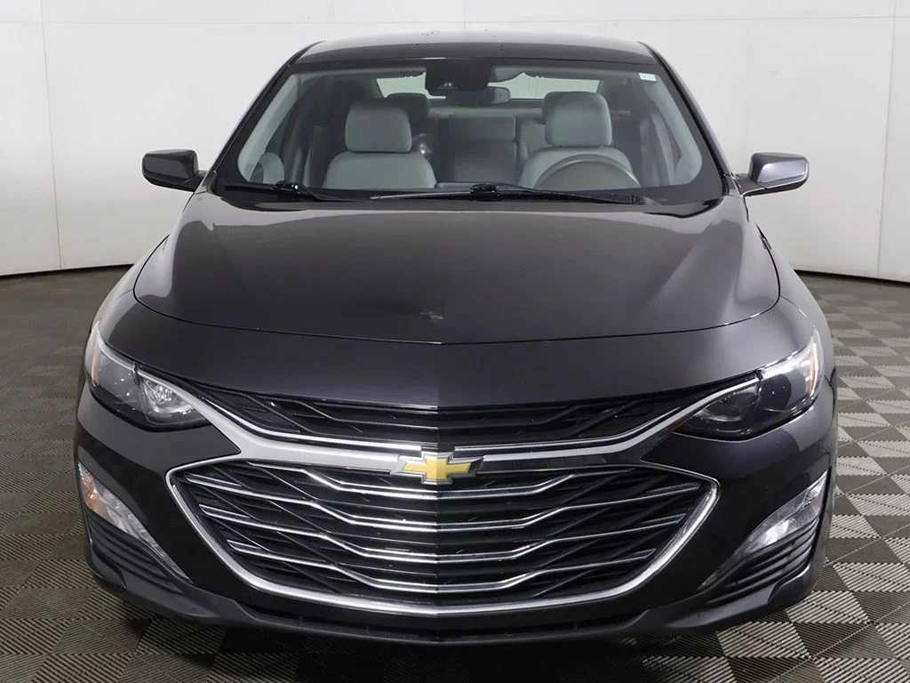 Used 2023 Gray Chevrolet LT image 9