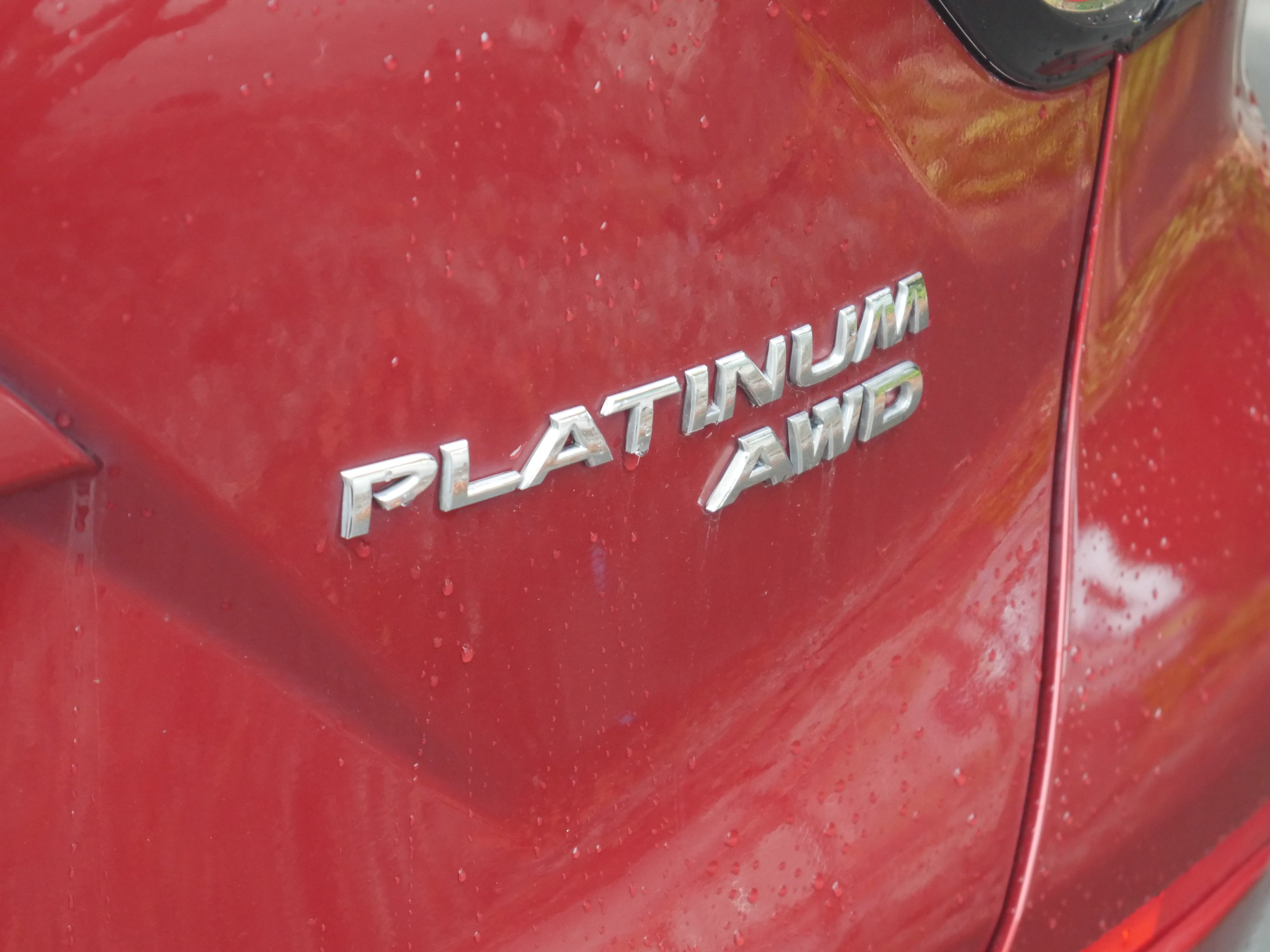 Used 2016 Cayenne Red Metallic Nissan Platinum image 18