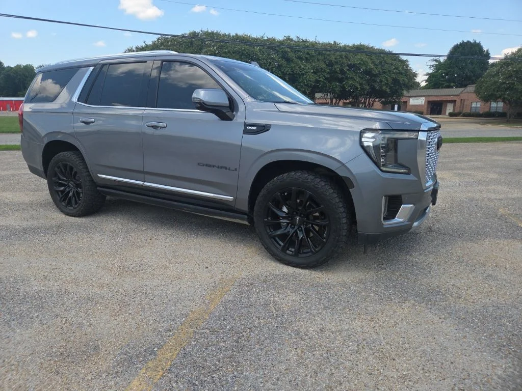Used 2021 Gray GMC Denali image 22