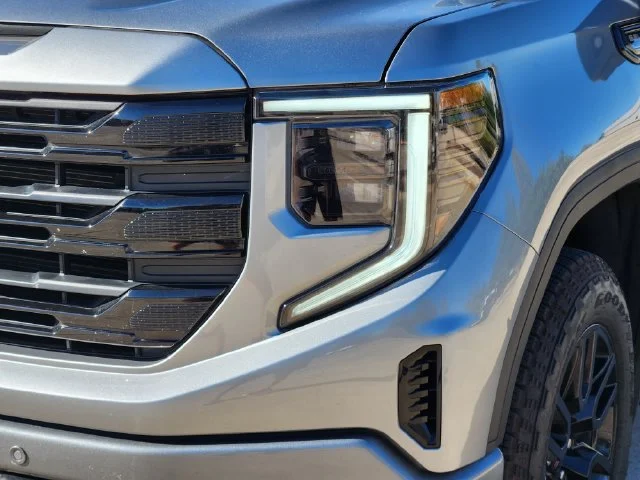 Used 2026 Sterling Metallic GMC Elevation image 9