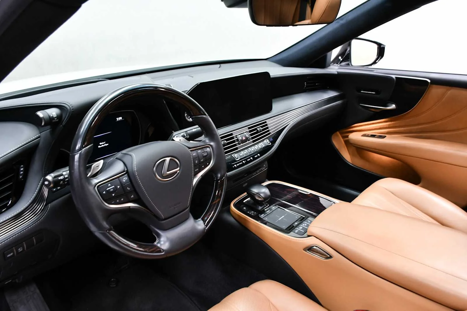 Certified Used 2022 Eminent White Pearl Lexus  image 14