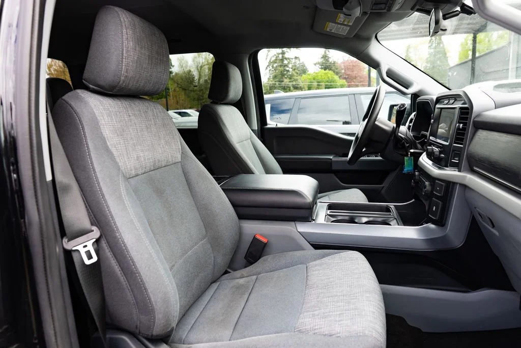 Used 2023 Black Ford XLT image 23