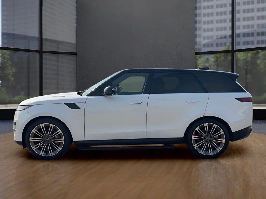 Used 2024 White Land Rover SE image 8