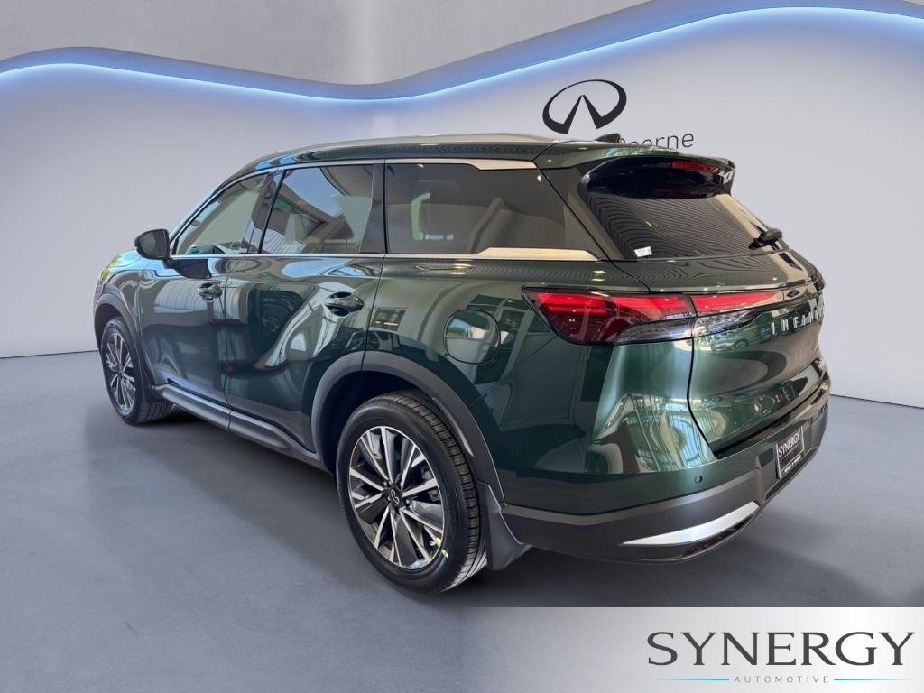Certified Used 2027 Deep Emerald INFINITI LUXE image 6