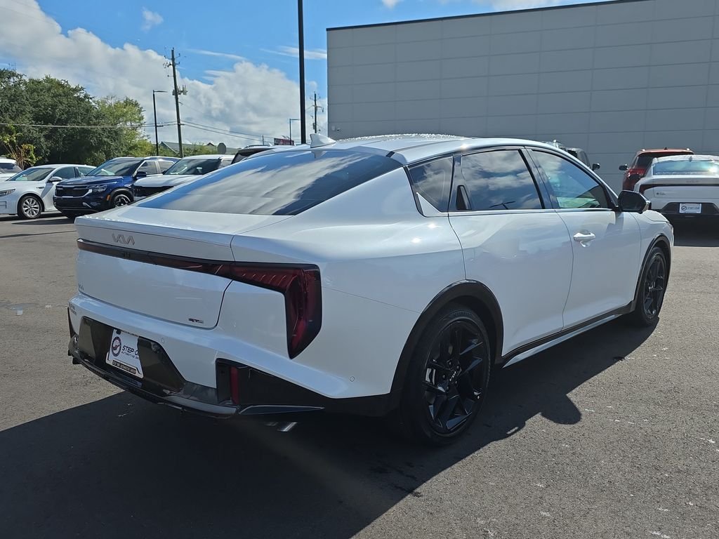 New 2026 Snow White Pearl Kia GT-Line Turbo image 7