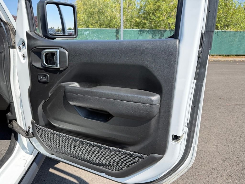 Used 2023 Bright White Clearcoat Jeep Rubicon image 20