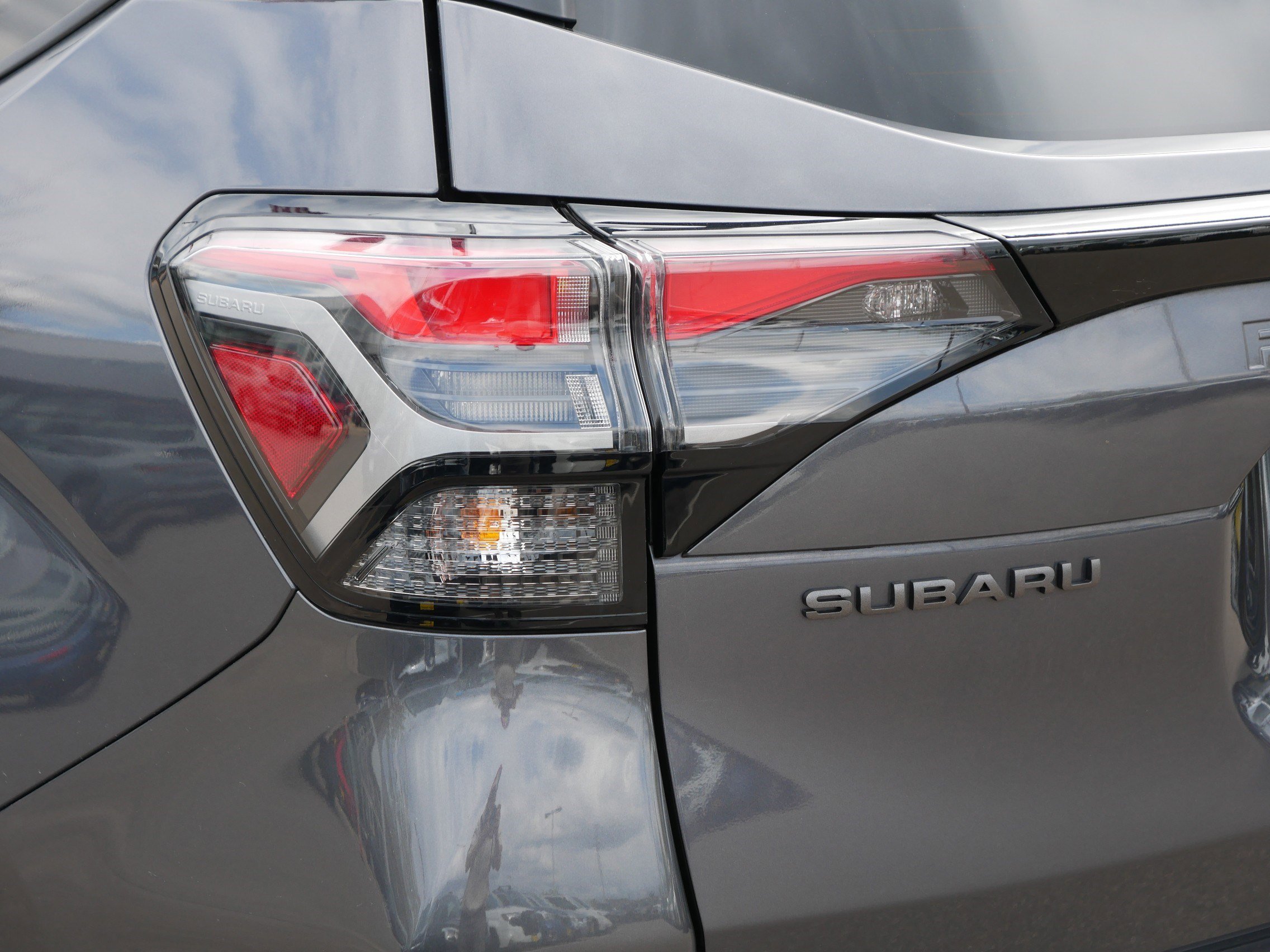 Certified Used 2025 Magnetite Gray Metallic Subaru Premium image 17