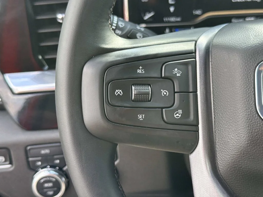 Used 2025 Red GMC Elevation image 40