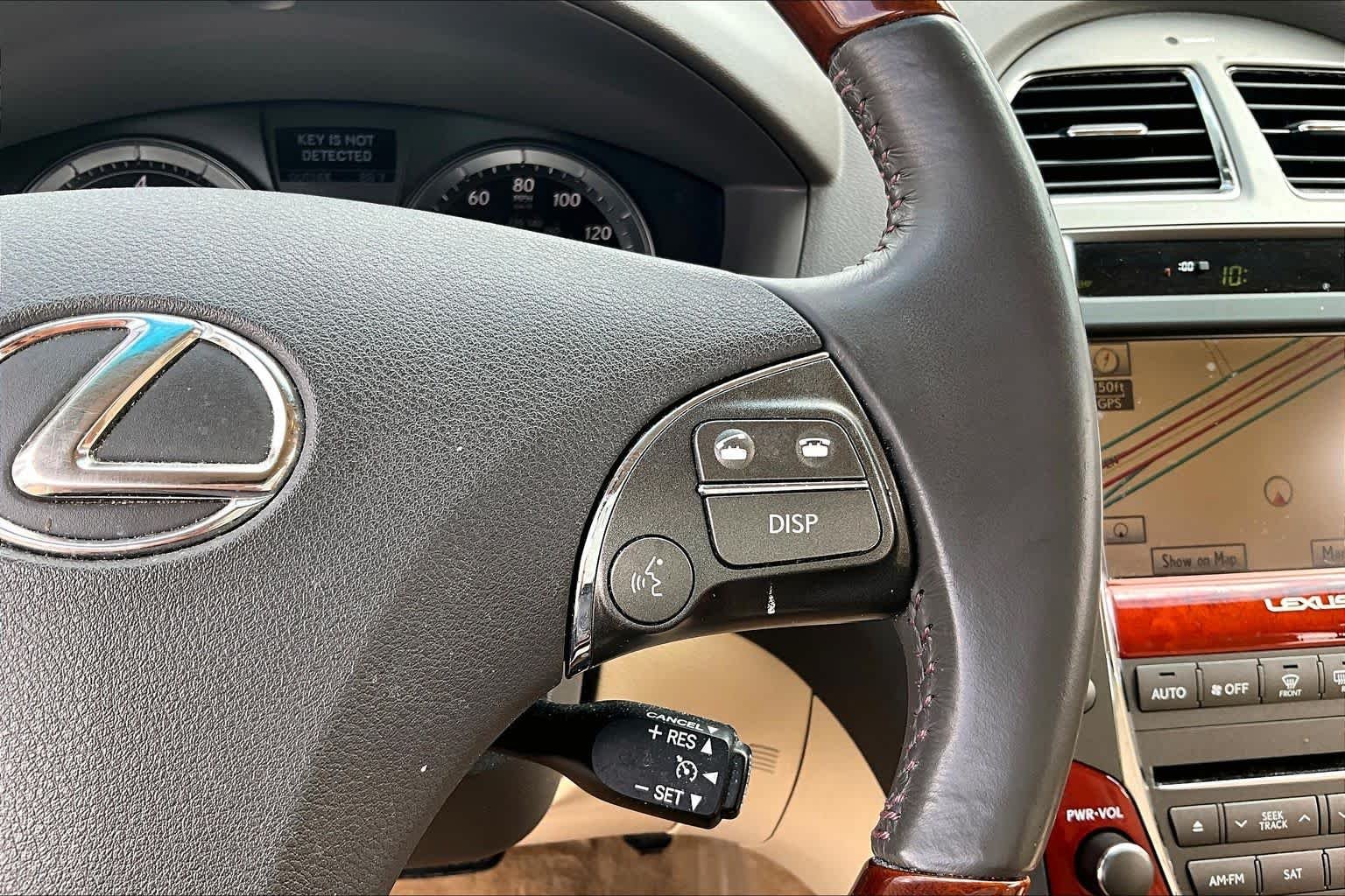 Used 2011 Starfire Pearl Lexus  image 21