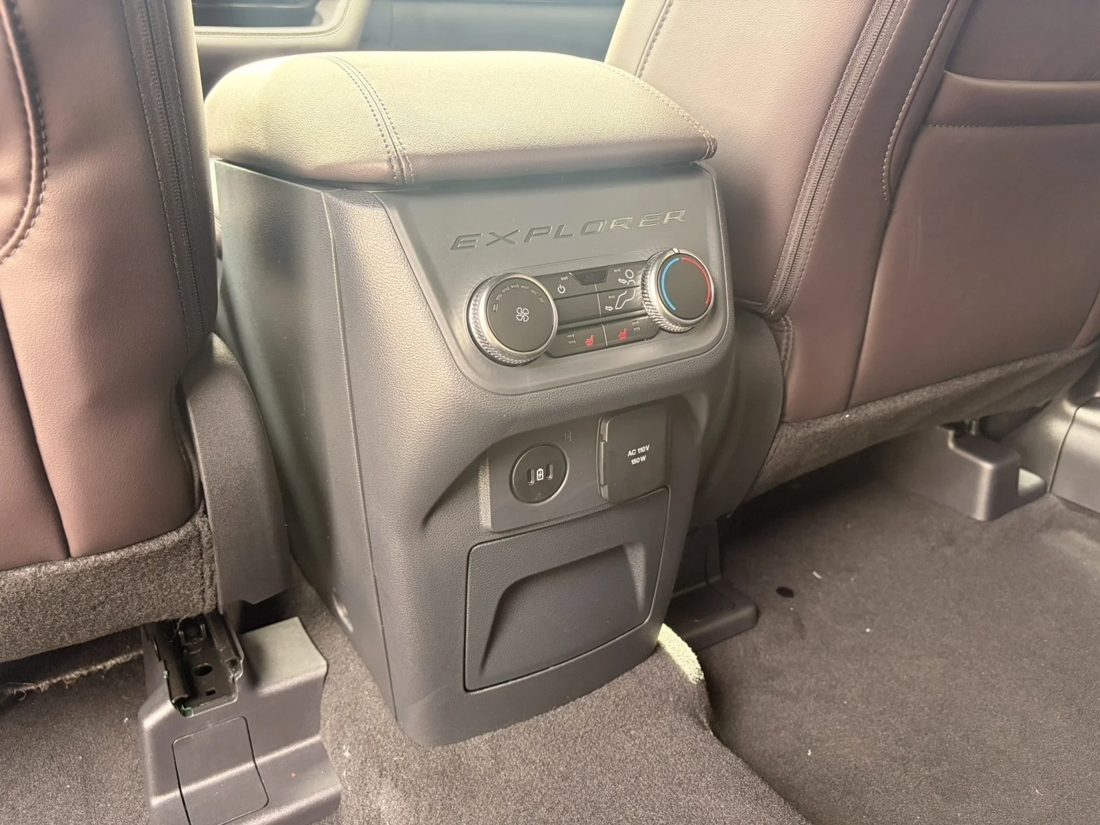 New 2027 Agate Black Metallic Ford Platinum™ image 26