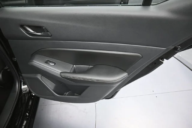 Used 2025 Black Nissan 2.5 SV image 12