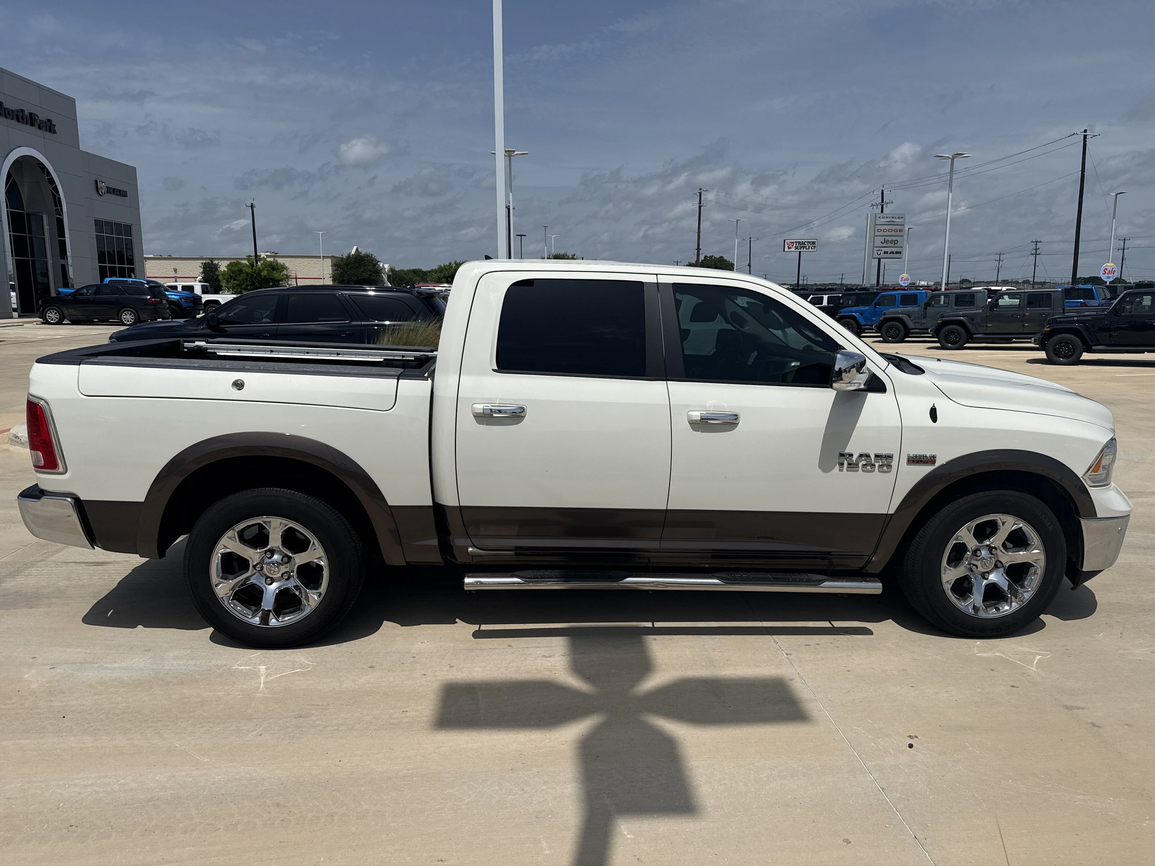 Used 2018 White Ram Laramie image 9