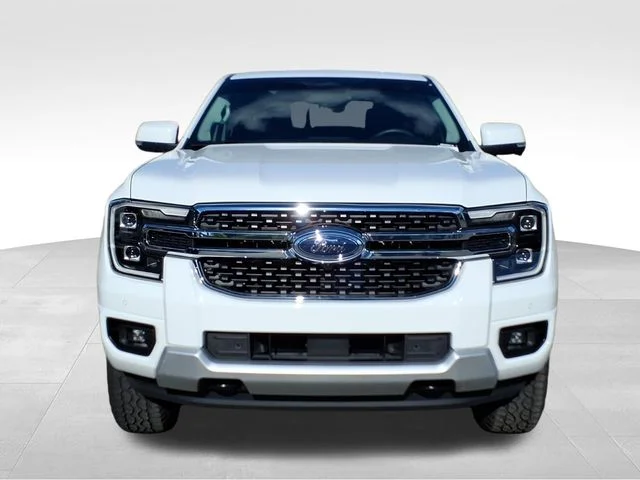 Used 2025 White Ford Lariat image 12