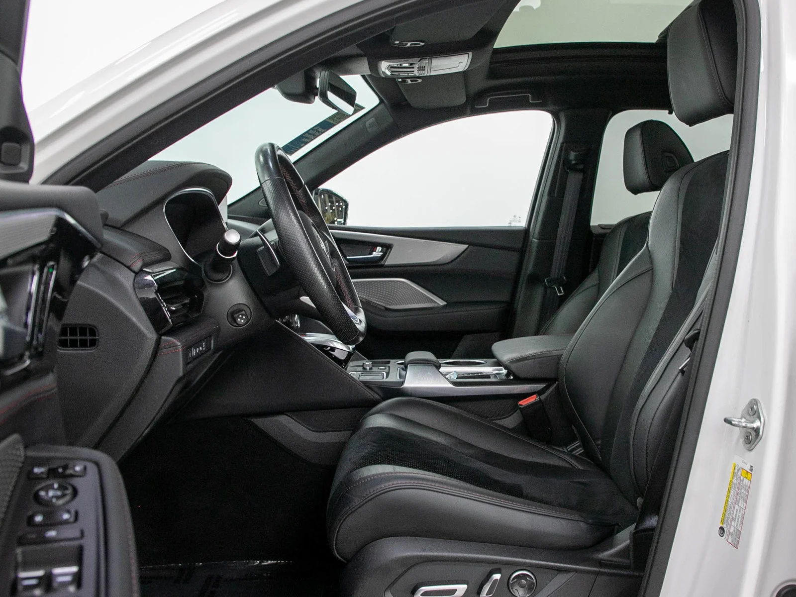 Used 2023  Acura SH-AWD w/A-Spec Package image 24
