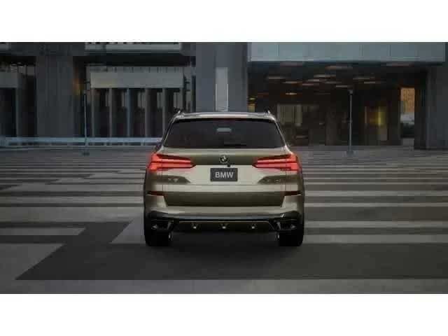 Used 2026 Manhattan Green Metallic BMW sDrive40i image 5
