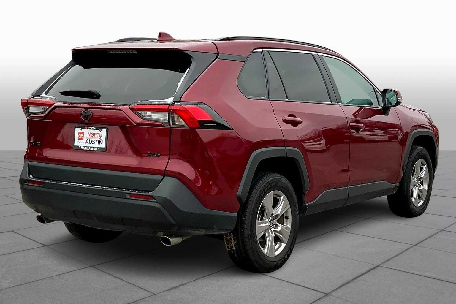 Used 2023 Ruby Flare Pearl Toyota XLE image 13