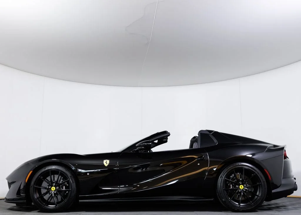 Certified Used 2021 Nero Ferrari Base image 7