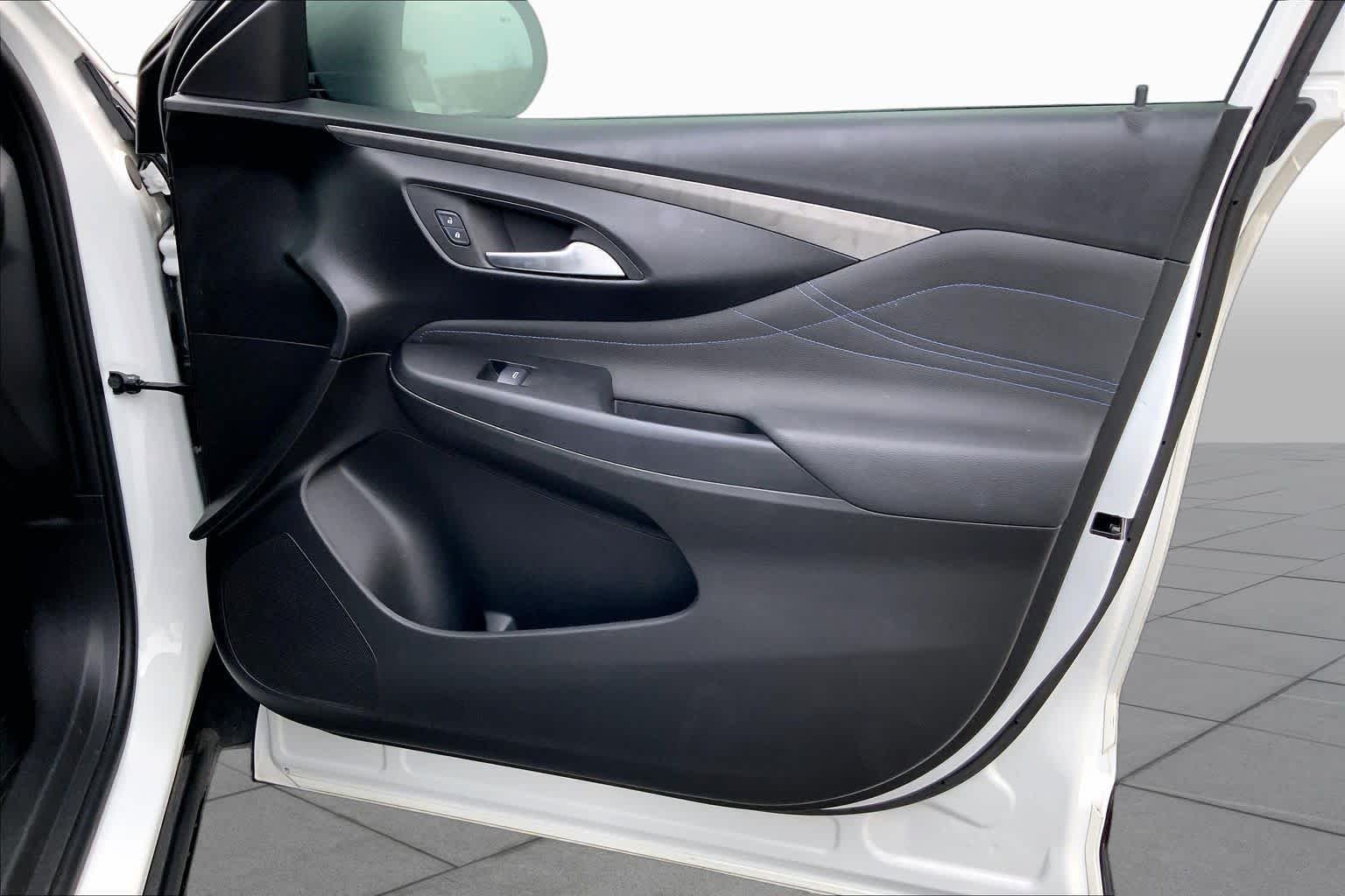Used 2024 Summit White Buick Sport Touring image 20