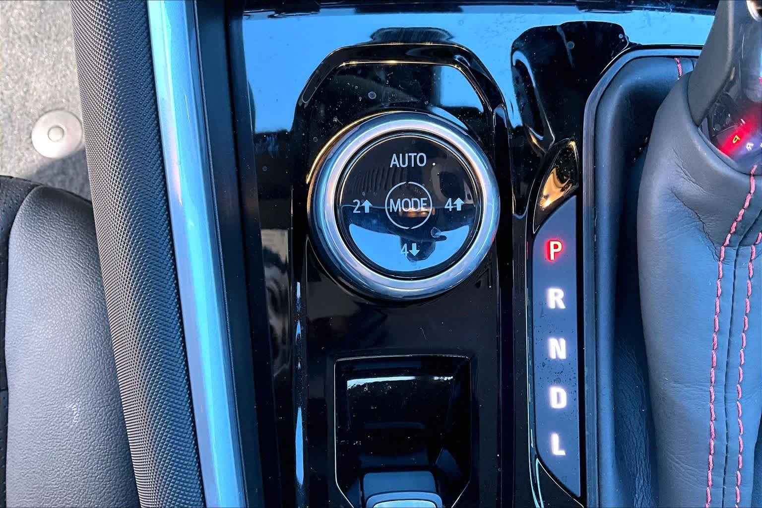 2026 Chevrolet Colorado Z71 - Photo 18