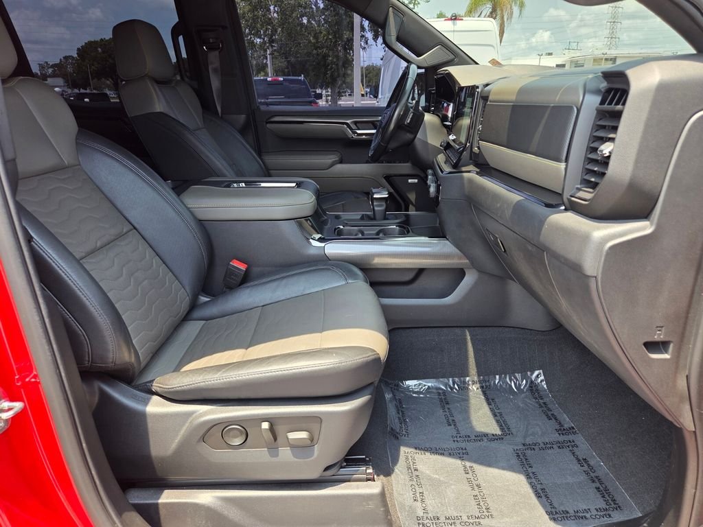 Used 2022 Red Chevrolet ZR2 image 15
