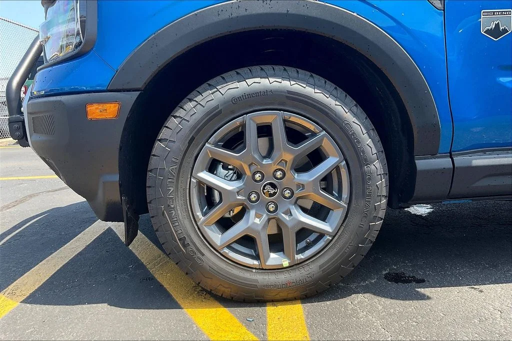 New 2025 Velocity Blue Metallic Ford Big Bend® image 4
