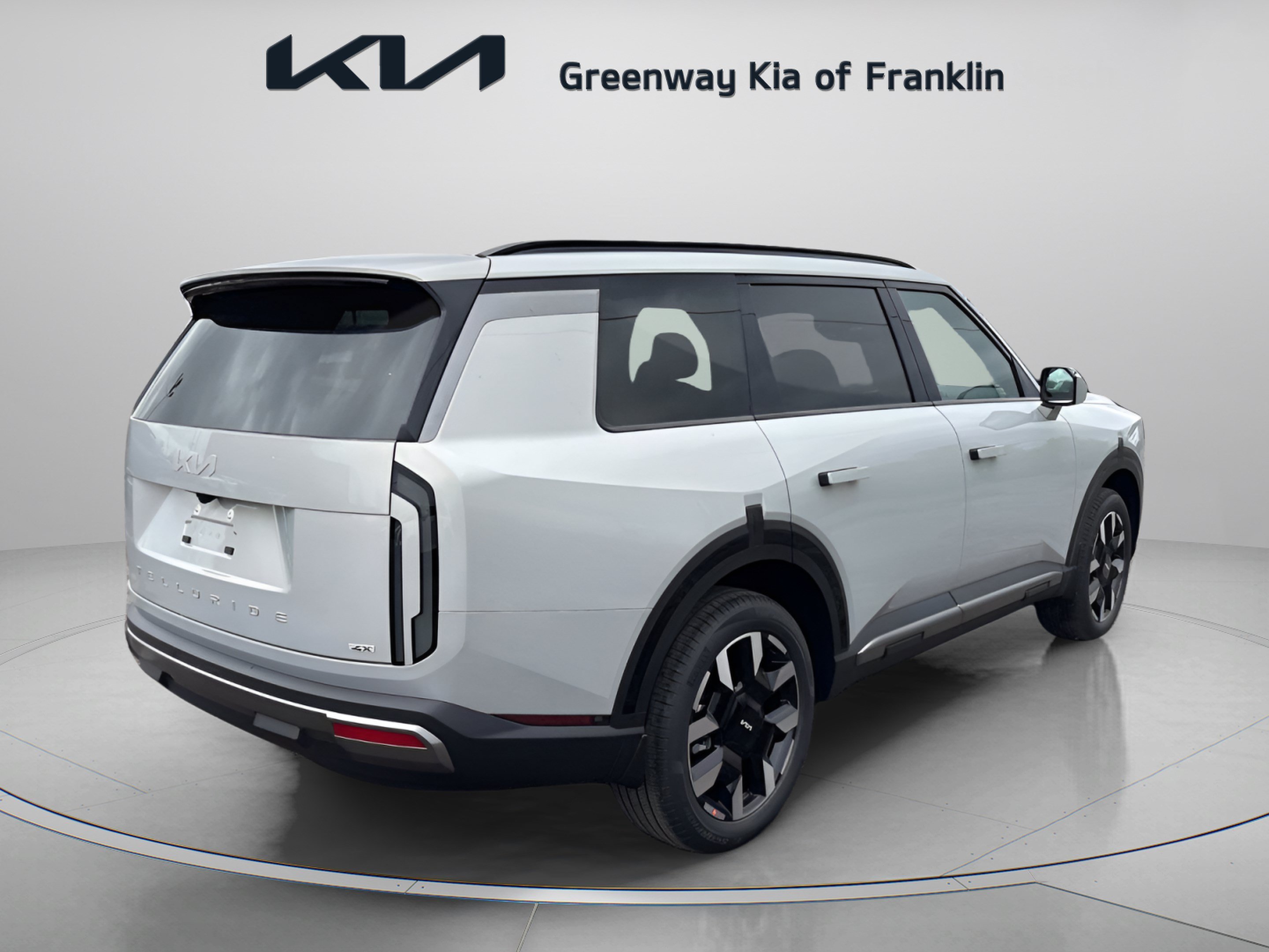 New 2027 Ivory Silver Kia S image 7