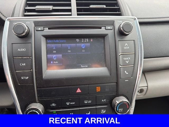 Used 2017 Red Toyota LE image 32