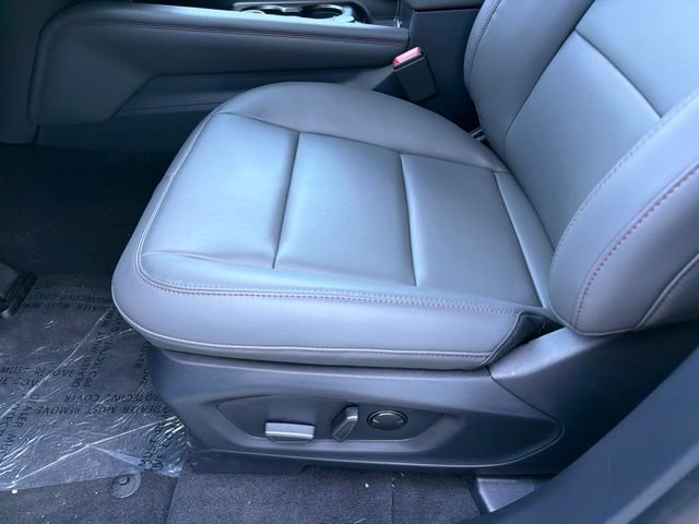 New 2027 Gray Ford 4DR 4WD ACTIVE image 13