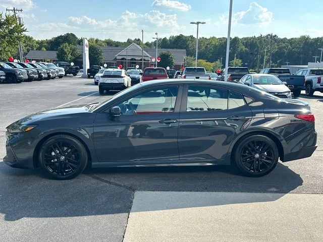 Used 2026  Toyota SE image 6