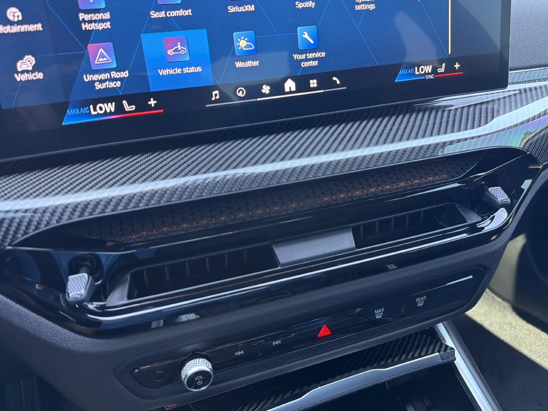 New 2027 Black Sapphire Metallic BMW Base image 29