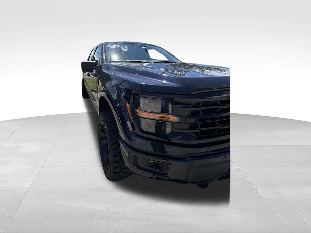 Used 2024 Blue Ford XLT image 4