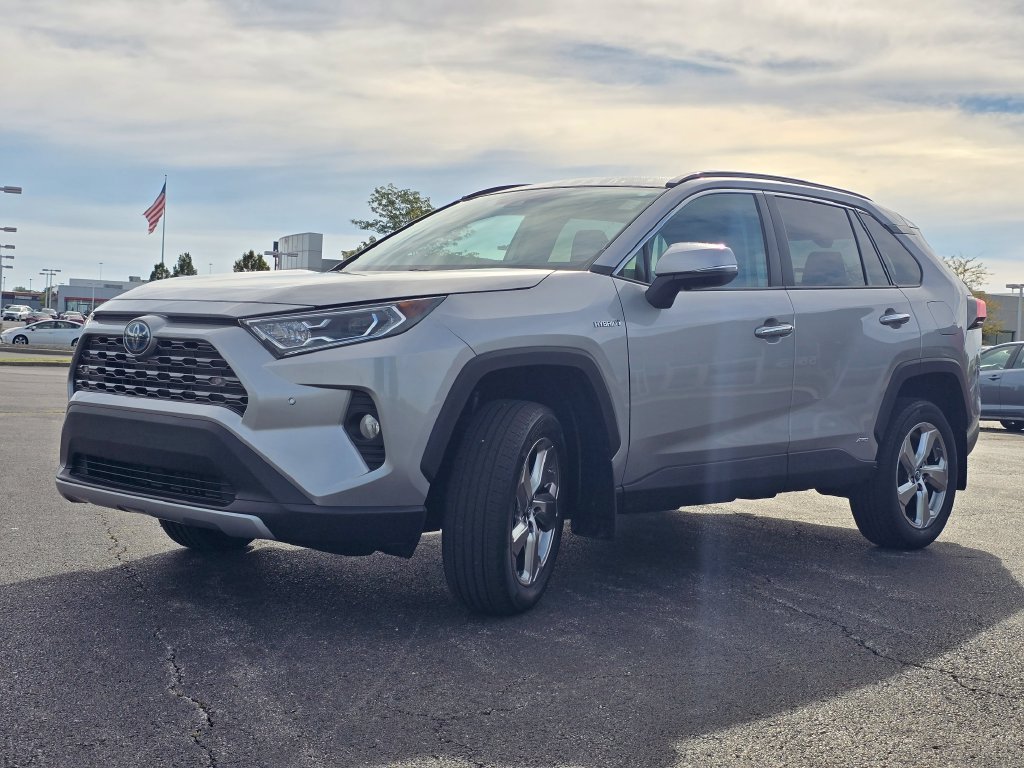 Certified Used 2019 Silver Toyota Limited image 14