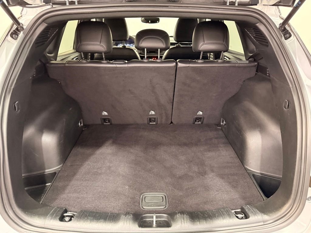 Used 2024 Silver Jeep Trailhawk image 13