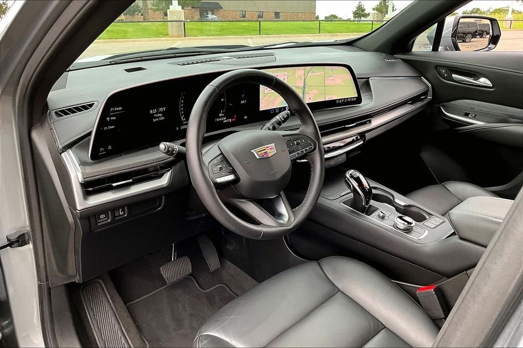 Used 2025 Silver Cadillac Premium Luxury image 13