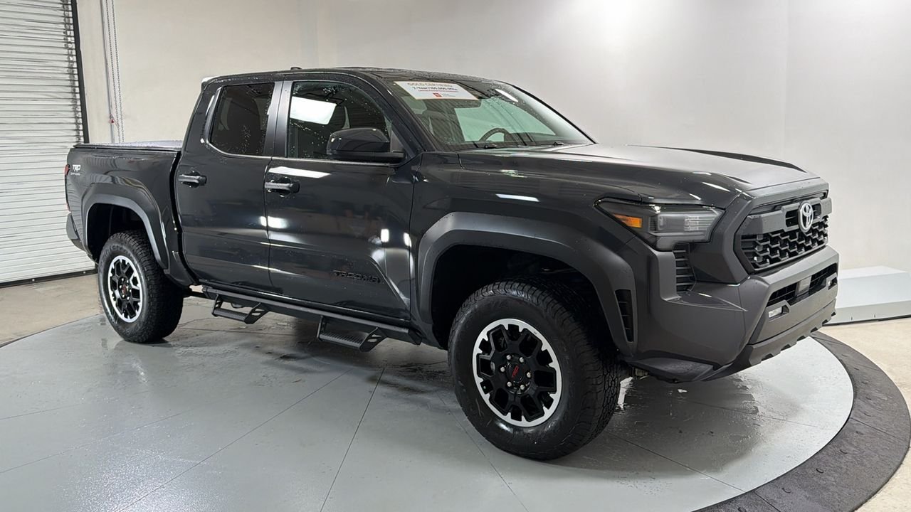 Certified Used 2025  Toyota TRD Off-Road image 3