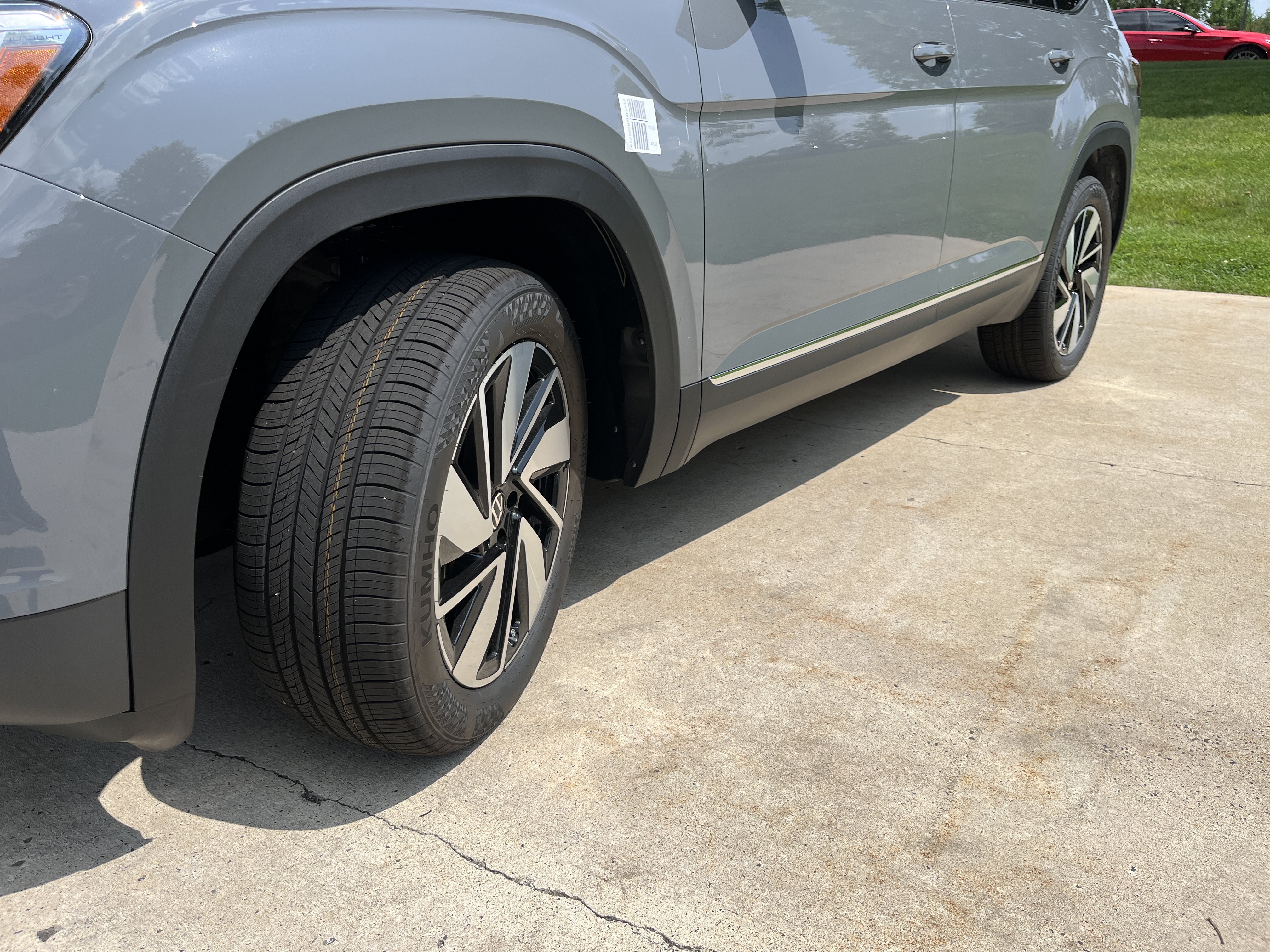 New 2026 Pure Gray Volkswagen 2.0T SEL image 15