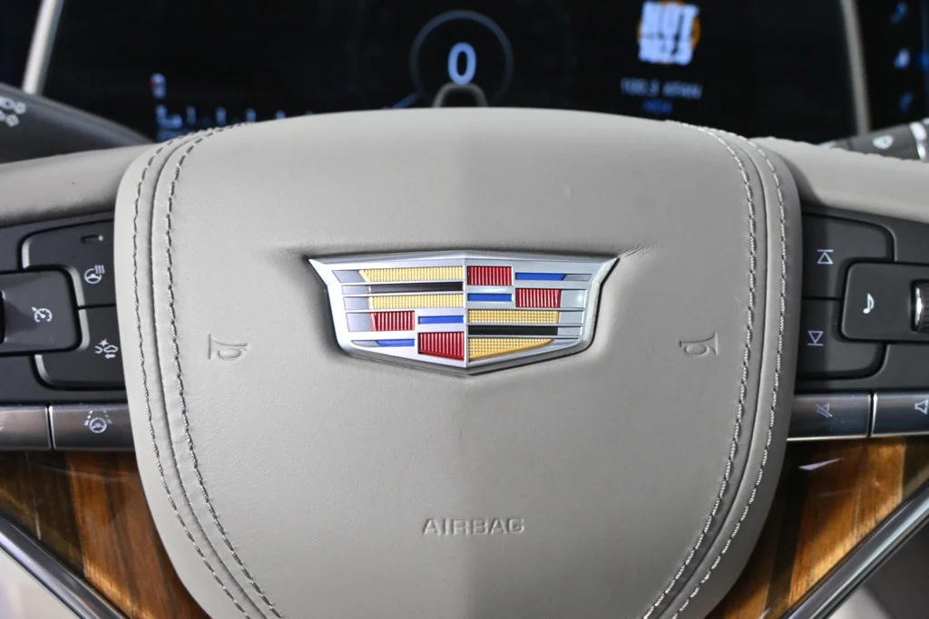 Used 2024 Crystal White Tricoat Cadillac Premium Luxury Platinum image 35