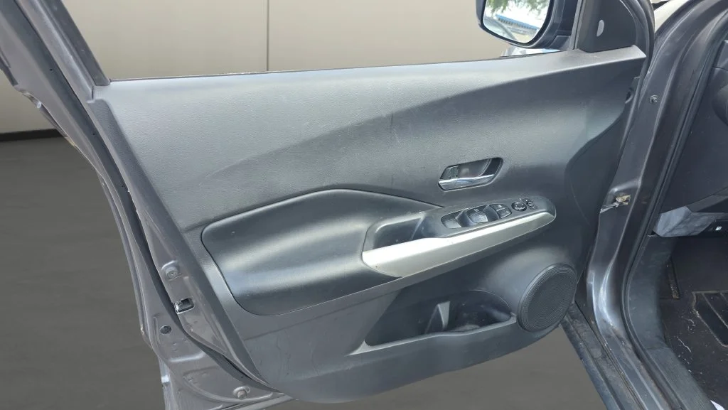 Used 2020 Gray Nissan SR image 14
