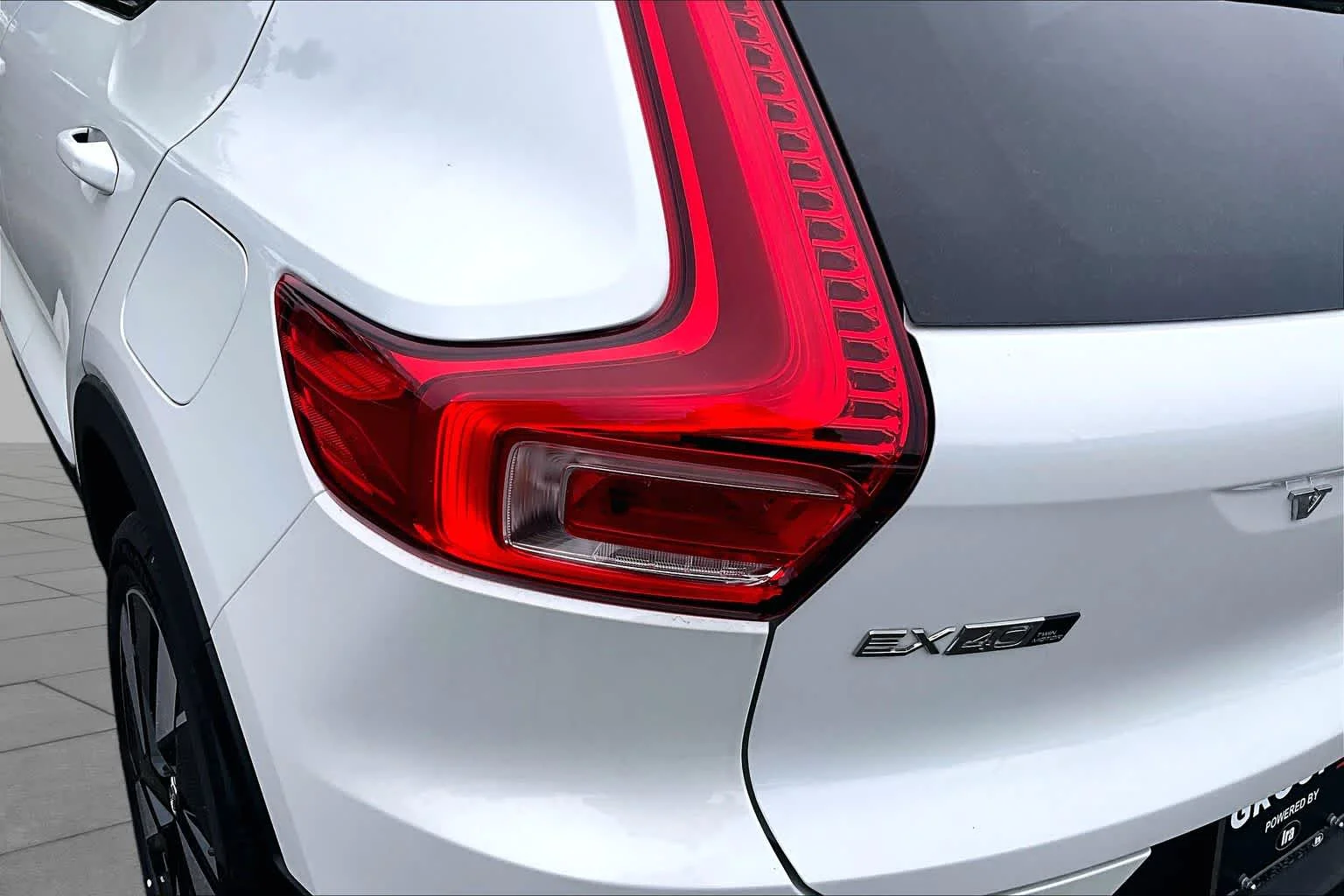 New 2026 WHITE Volvo Plus image 5